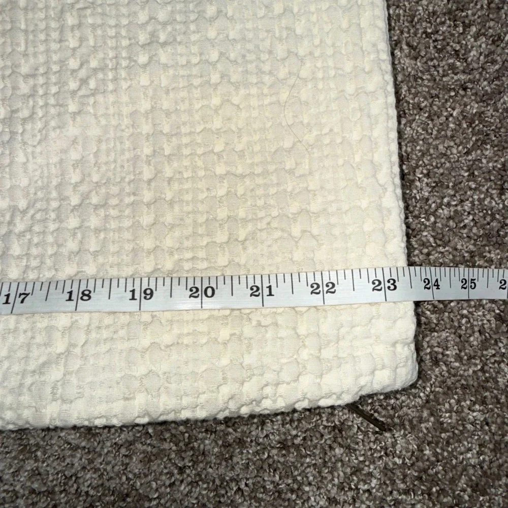 Pottery Barn Euro Sham Set 24x24 Cream Ivory Excellent Matelasse Cotton Textured